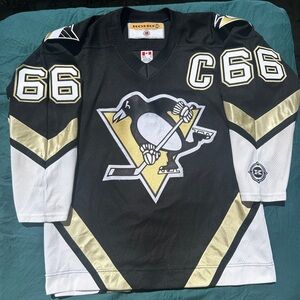 Koho Pittsburgh Penguins Mario Lemieux NHL Jersey
Size Medium